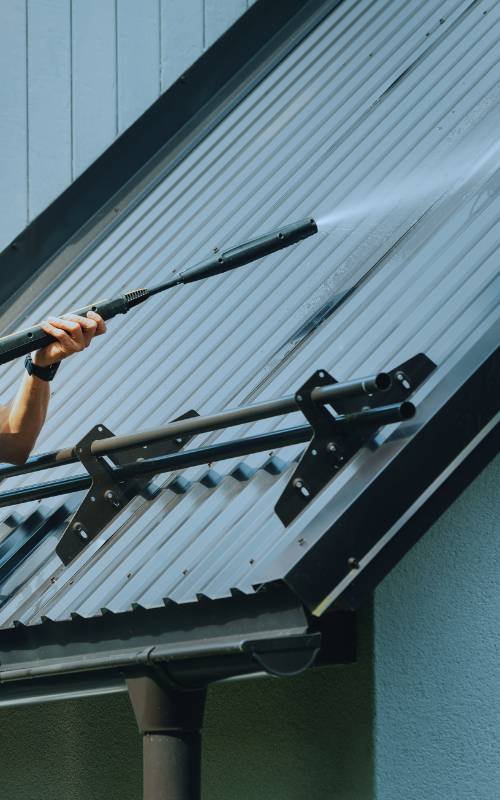 Roof-Cleaning-Services